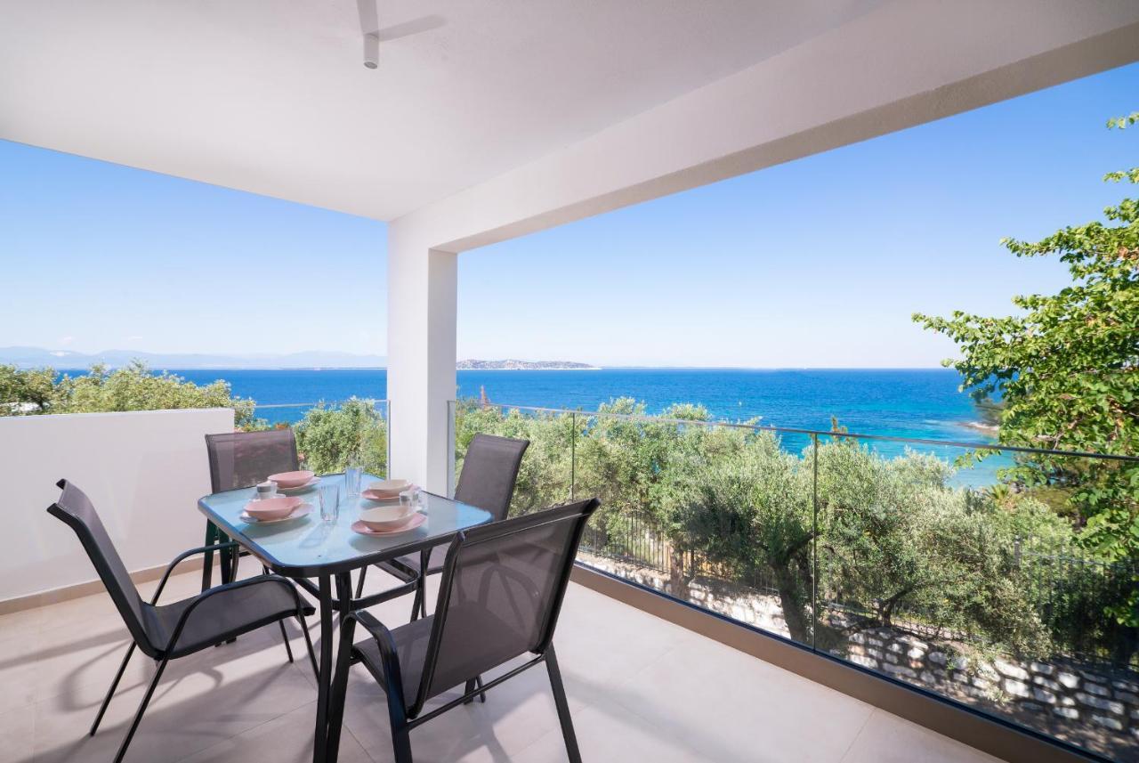 Villa Victoria By La Scala Beach Лименас Екстериор снимка