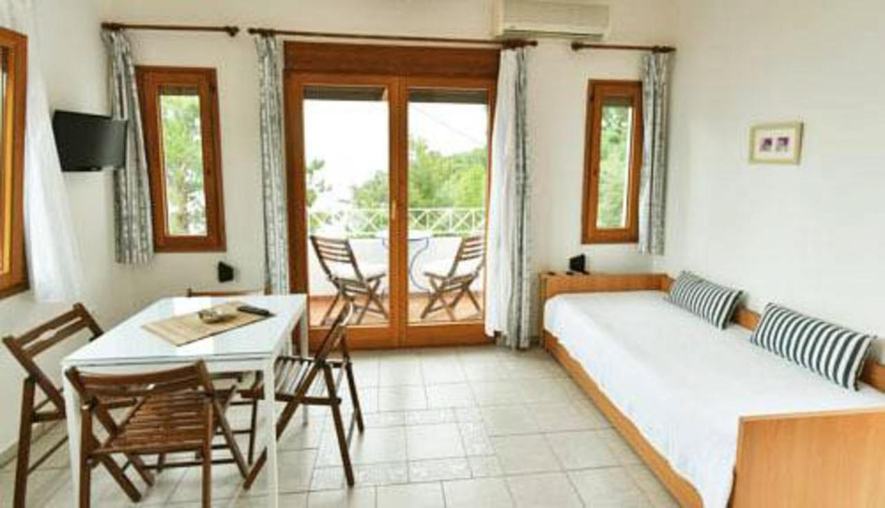 Villa Victoria By La Scala Beach Лименас Екстериор снимка